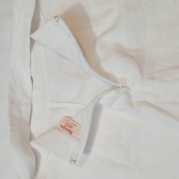 Showpo Women's Shorts Sz 8 White 100% Cotton Resort Beach Party Summer Light - Picture 9 of 9